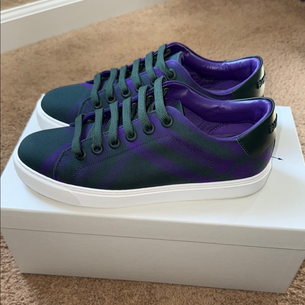 EUC Burberry Women’s 8.5 Stylish Green and Purple Sneakers Check - Picture 5 of 10